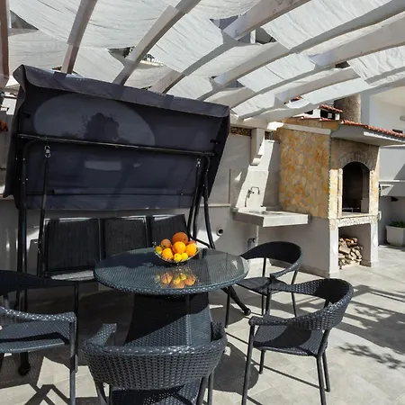 Pet Friendly In Krilo Jesenice With Sauna *