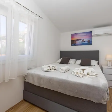 Casa vacanze Pet Friendly In Krilo Jesenice With Sauna Sumpetar