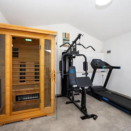 Pet Friendly In Krilo Jesenice With Sauna Sumpetar