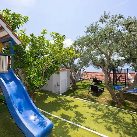 Casa vacanze Pet Friendly In Krilo Jesenice With Sauna