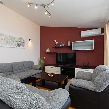 Pet Friendly In Krilo Jesenice With Sauna Sumpetar