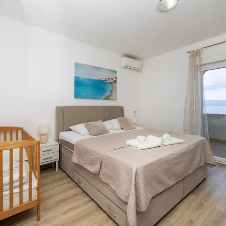 Pet Friendly In Krilo Jesenice With Sauna * Sumpetar